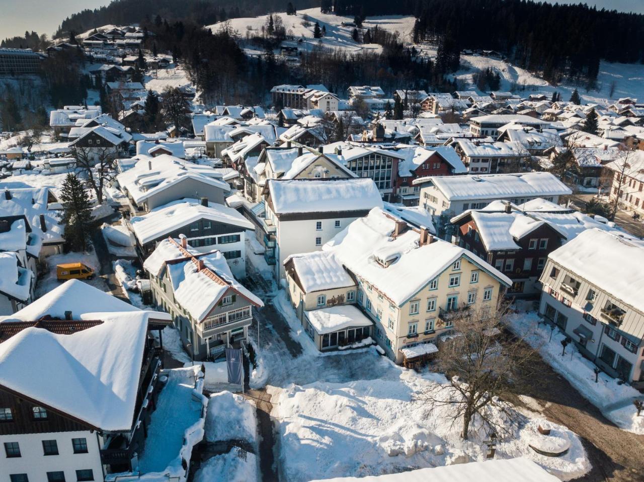Hotel Adler Oberstaufen Bagian luar foto
